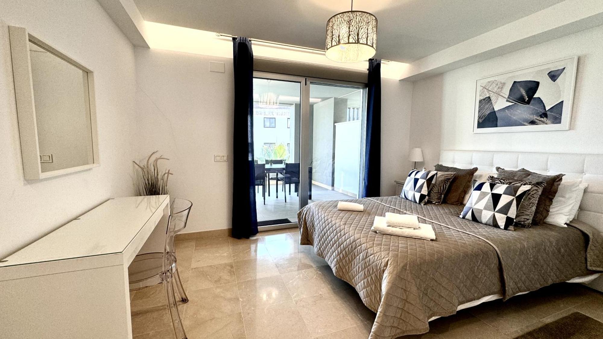 Modern Duplex Penthouse In Royal Banus Roof Top!